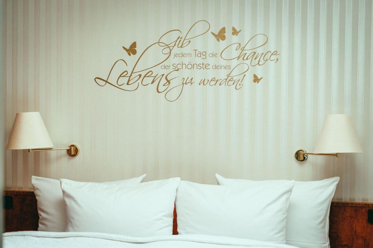 Landhotel Classic Oranienburg Exterior photo